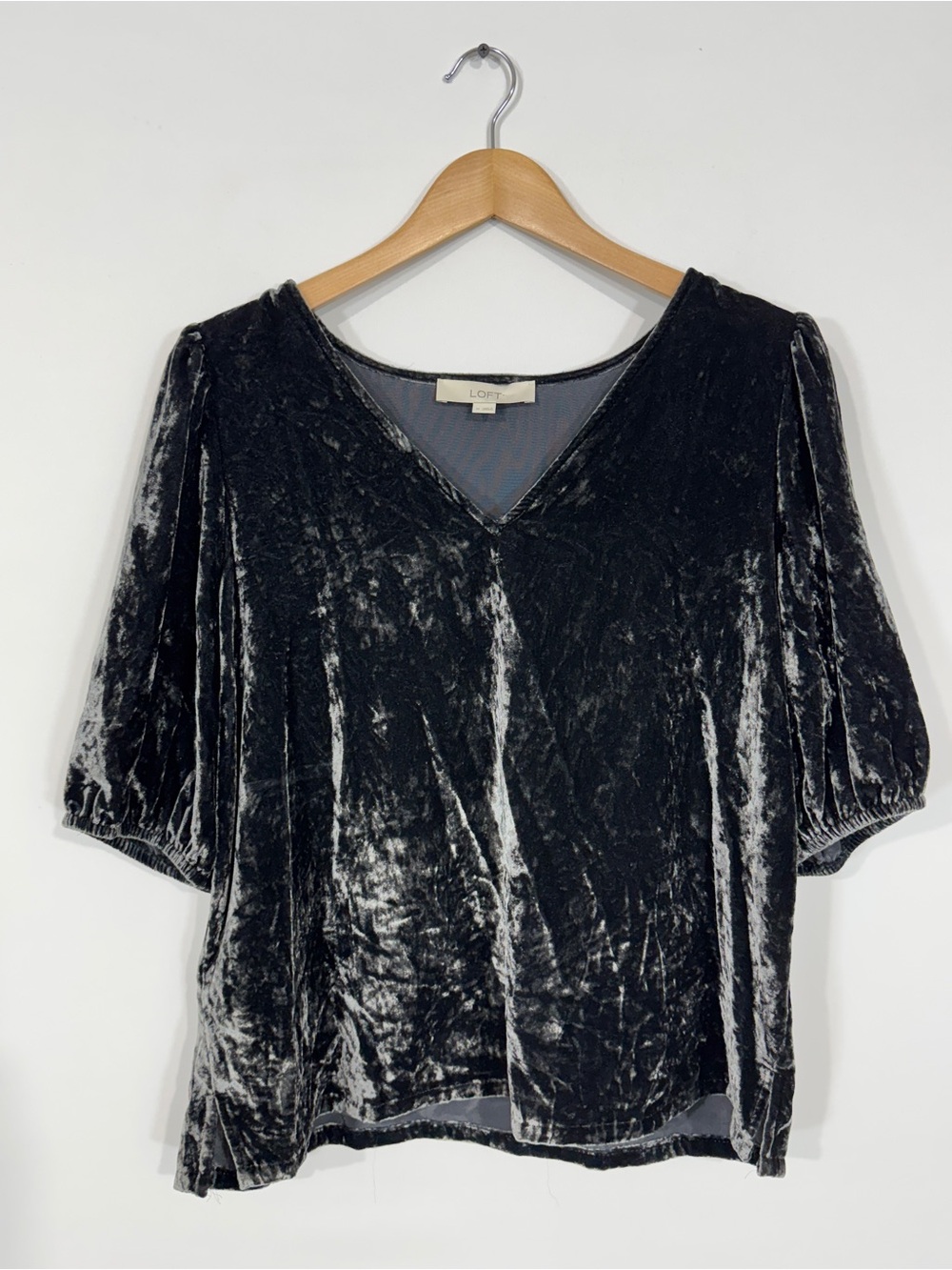 WSH80 {LOFT} Gray Crushed Velvet Puff Short Sleeve V-Neck Tee T-Shirt Shirt